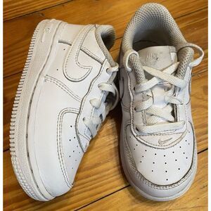 Nike Air Force 1 Triple White Low Top Sneakers Shoes Toddler Boy Sz 8C Leather‎